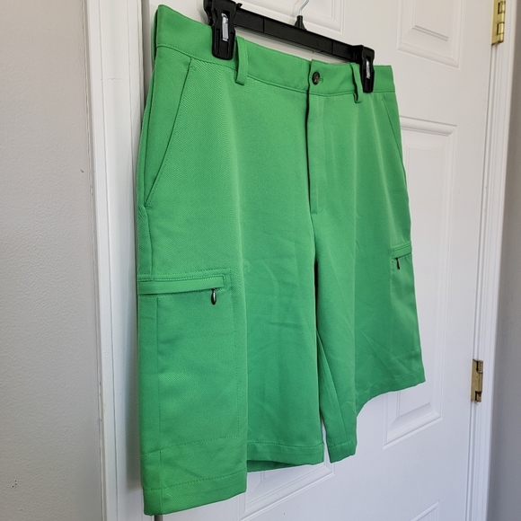 IZOD Golf Mens Bright Green Colorful Shorts Pockets Logo Size 32 X 10.5 - Picture 2 of 10